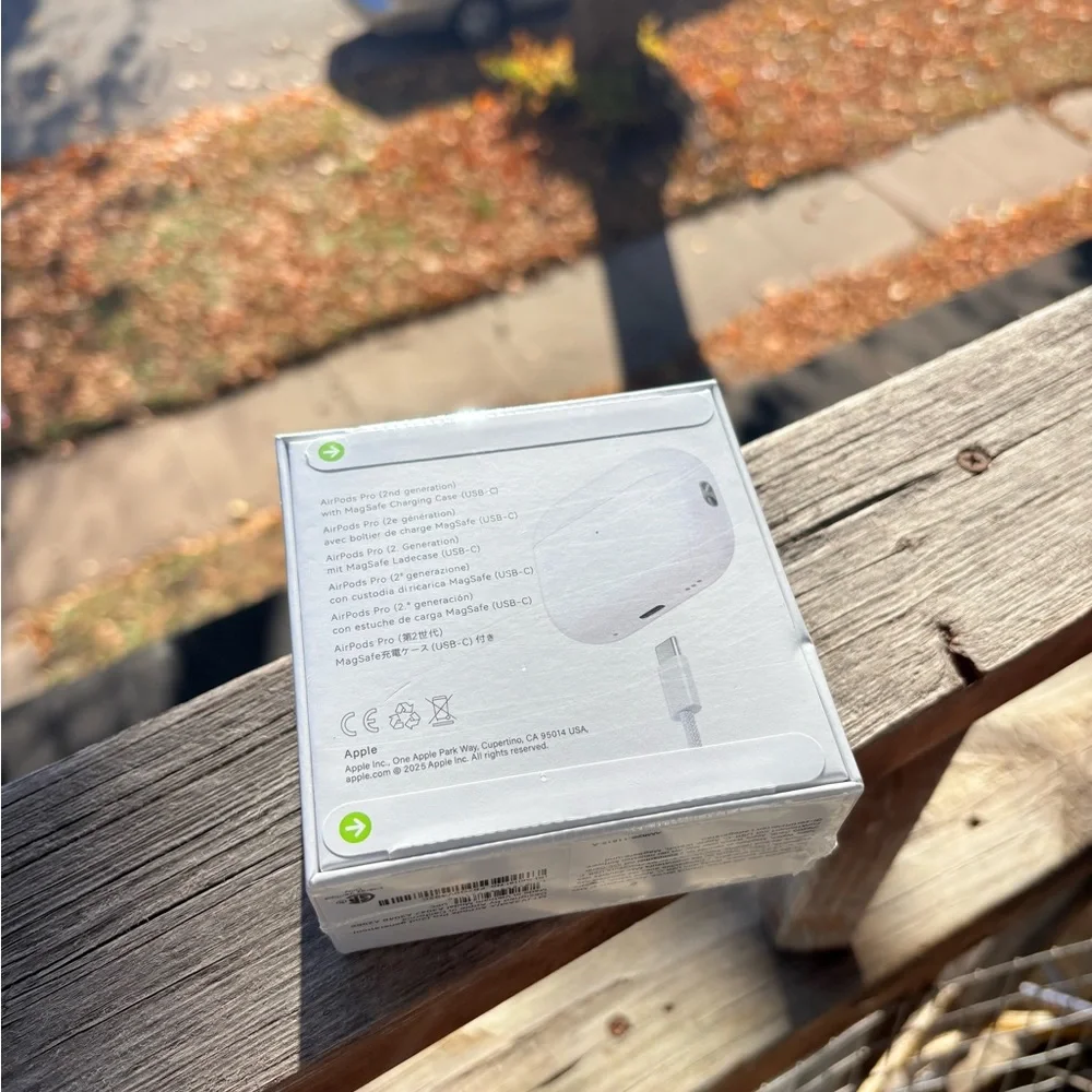 Apple iPhone 12 Box in White